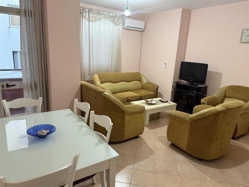 Apartament Me Qera 1+1 Tek Kodra e Diellit (ID B2101234) Tirane