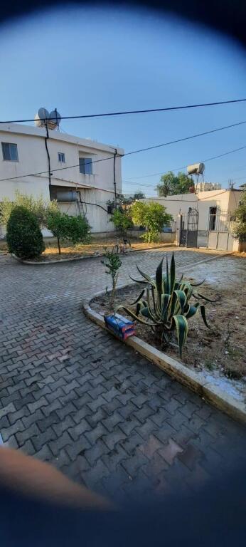 jepet me qira apartament 2+1 Kati pare i nje vile 
