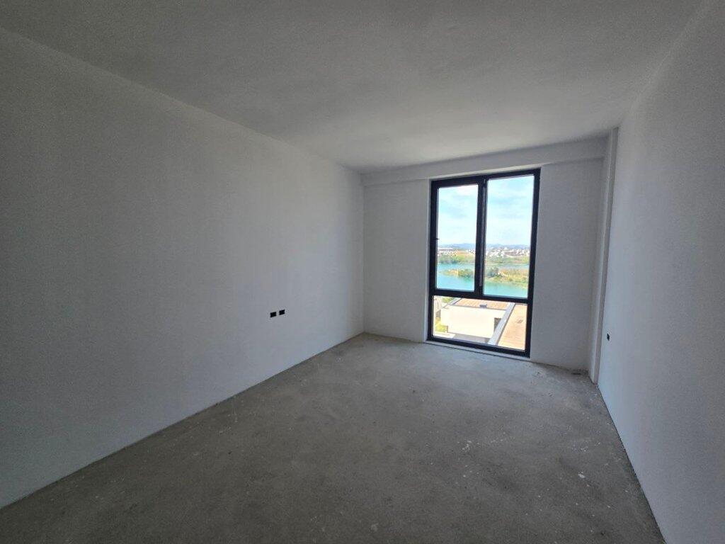 SUPER APARTAMENT PER SHITJE TEK LIQENI I FARKES.