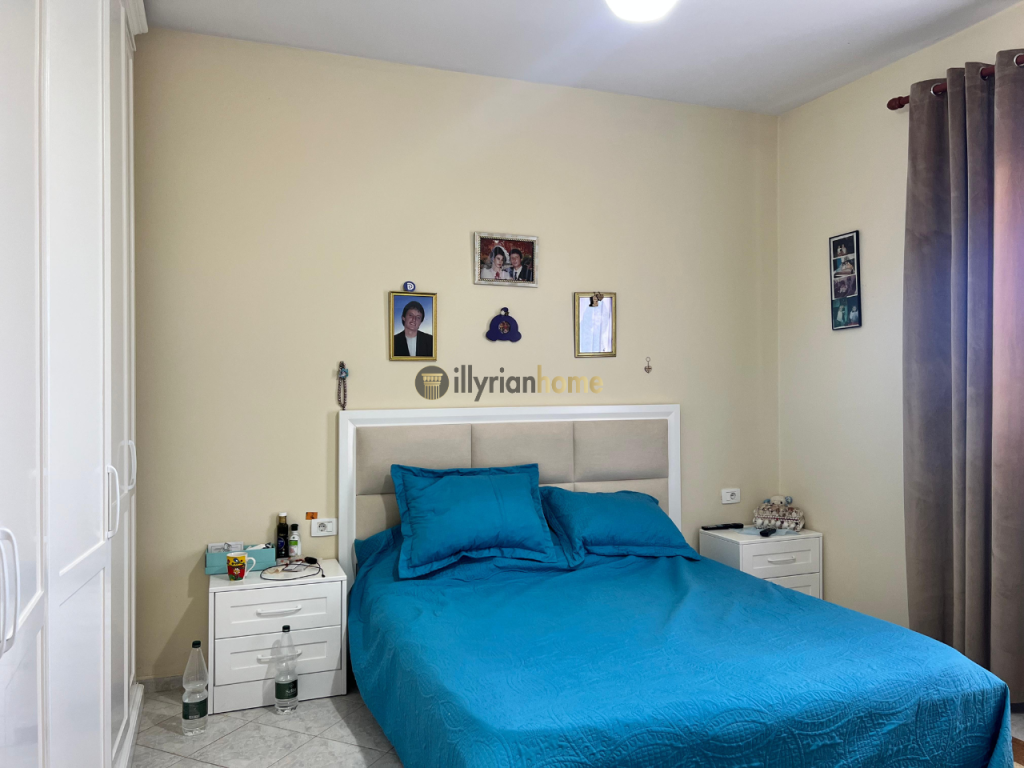 Jepet me qira Shtepi Private 2 Katëshe, "Vishaj", Tiranë