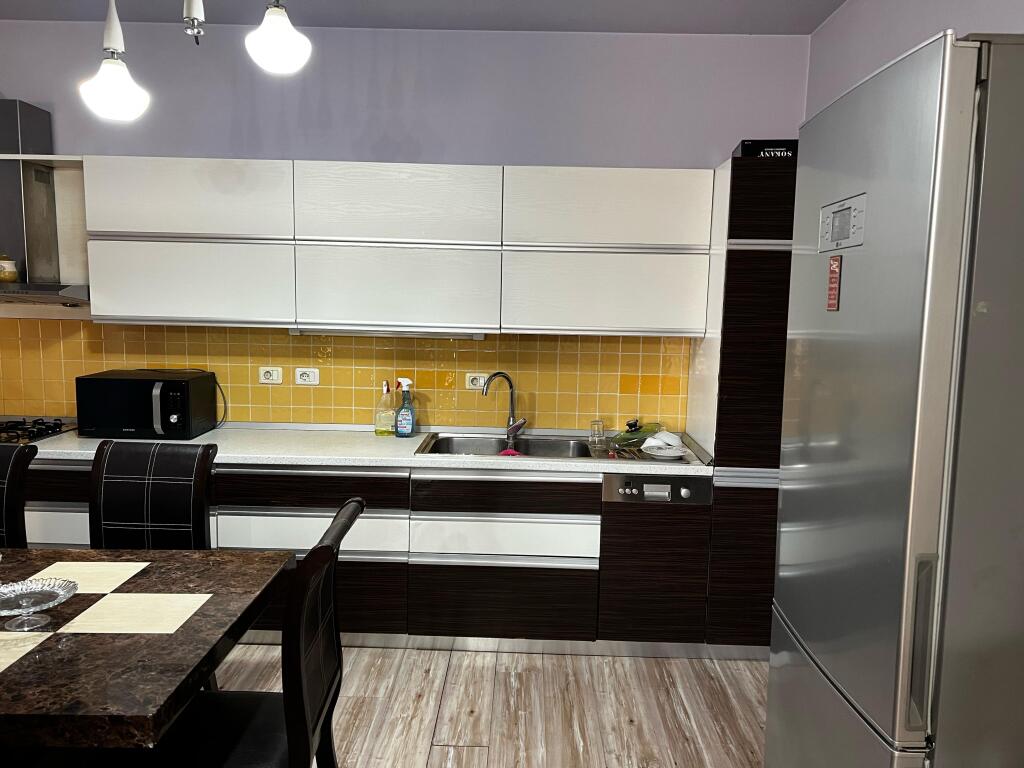 Apartment 2+1+1+Storage for Rent, Komuna e Parisit, Kristal Center, 600€/month