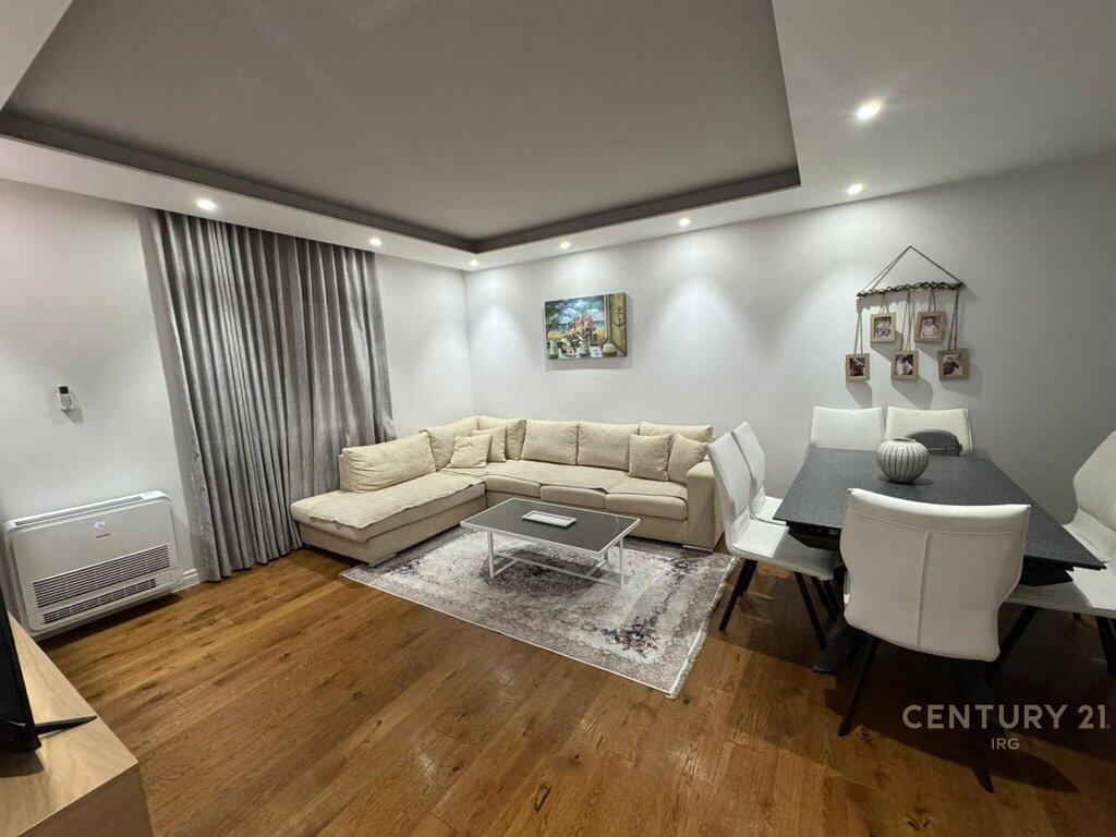 3-STOREY VILLA FOR RENT AFTER QTU!