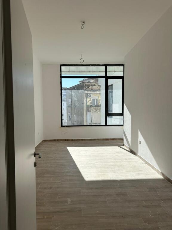 OFFICE FOR RENT PREMIUM LOCATION NEAR THE CENTER