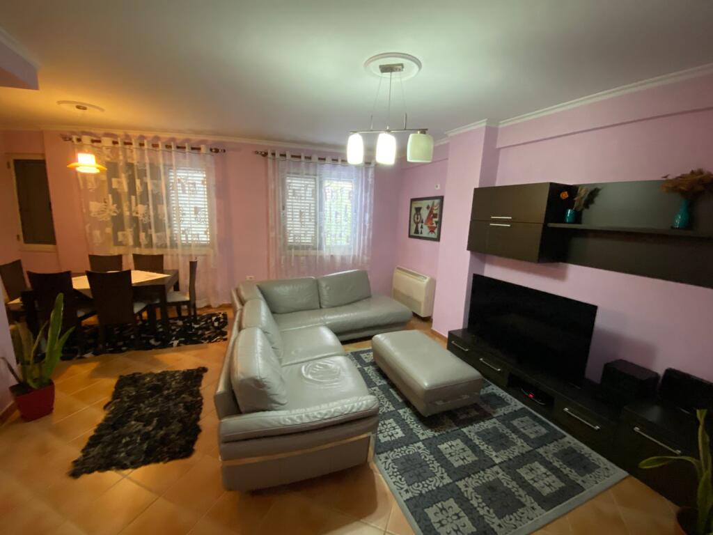 Aparatament 2+1+2 me qera Don Bosko Tirane