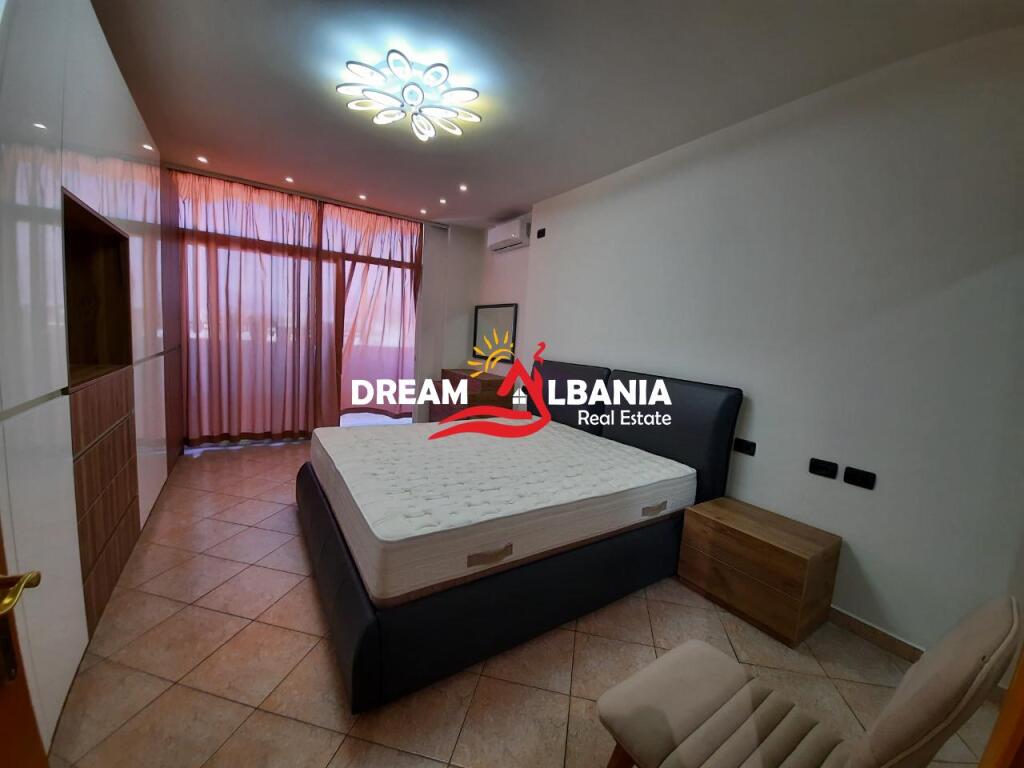 Apartament 3+1+2  me qera tek komuna e parisit prane kompleksit Kika (ID 4231259)
