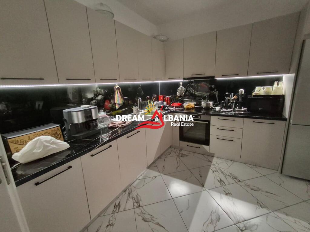 A four-villa is for rent near Bajram Curri Allias Tirana school ID (4251415)
