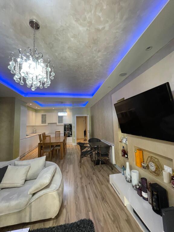 ✨ AFFITTASI SUPER APPARTAMENTO 2+1+2 + POSTO AUTO ✨ 📍 Unaza e Re, Complesso Green City
