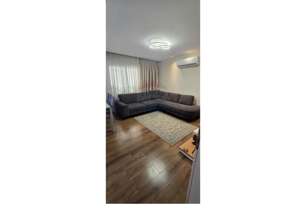 2+1 Apartment for rent Near the United School!