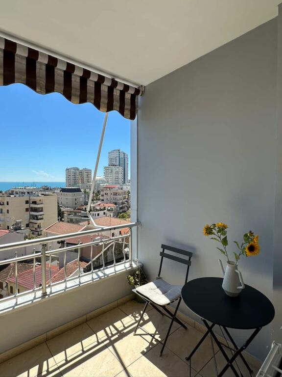 Affitto appartamento 2+1, 130 m². Durazzo, Volga