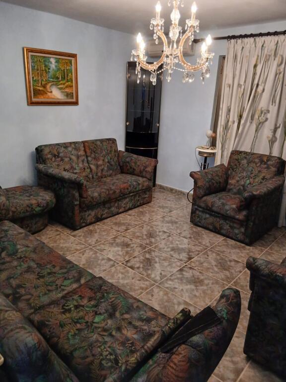 For rent 2+1 apartment Red School