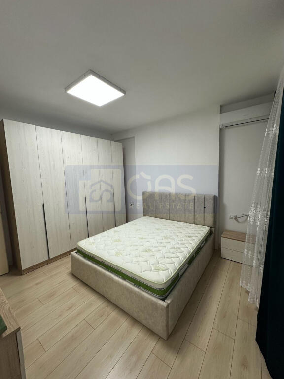 Jepet me qera Apartament 2+1 te Ish Fusha e Aviacionit 650 euro