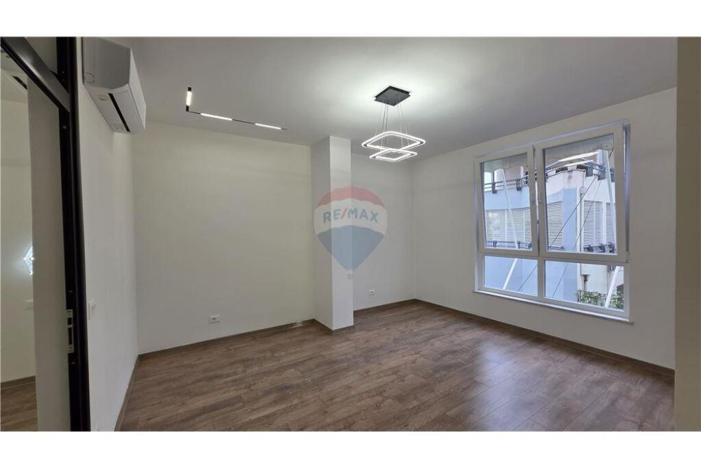 Apartament 2+1 per shitje te Rruga e Elbasanit.