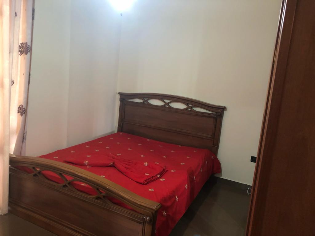 🏢Rruga e Dibres,prane Argjendari Kashara, jepet me qera apartament 2+1 i mobiluar.65,000 Leke