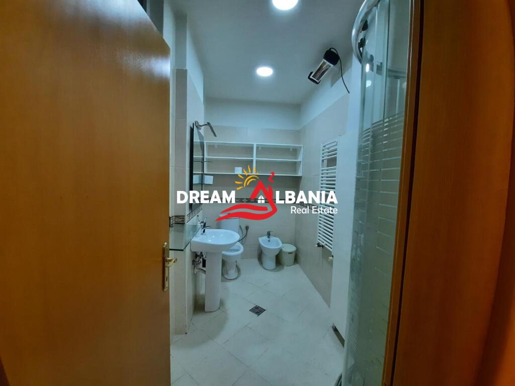 Apartament 3+1+2  me qera tek komuna e parisit prane kompleksit Kika (ID 4231259)
