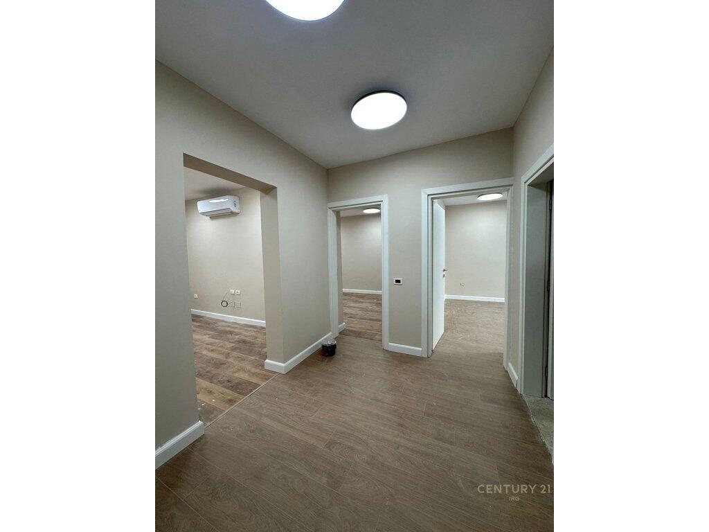 APARTMENT 2+1 FOR SALE NEAR PETRO NINI!