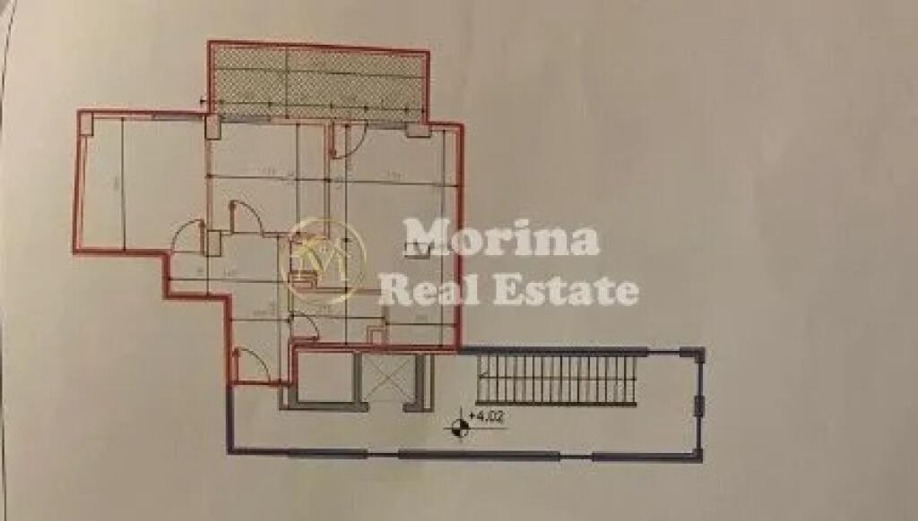 Apartament 2+1, Prane Pazarit te Ri — Gjimnazi Ismail Qmali, 650 Euro/Muaj. I Diskutueshem