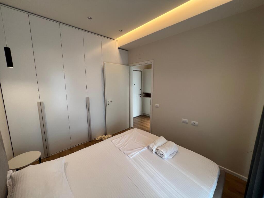 📣 VENDESI SUPER Appartamento 1+1 📍 Complesso Kaimi, Ali Dem ✨   🏢 Nuova Costruzione  🪜 7° Piano (Con Ascensore)  📐 Superficie 56 m2  🛋️ Arredato Da Architetto In Modo Contemporaneo   💶 Prezzo 100.000 Euro Non Trattabile
