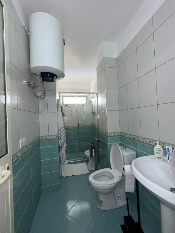 Qera Apartament Sistemin 2+1+me 2 Ballkone 📍Policia Durres