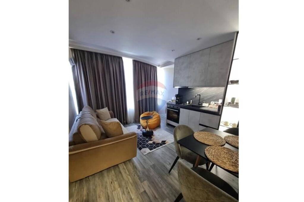 Apartment 1+1 for rent 9 Floors Center