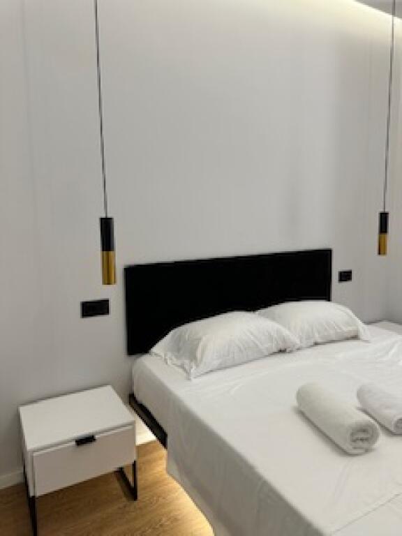Garsoniere lluks ne Astir ,lokacion super /430€