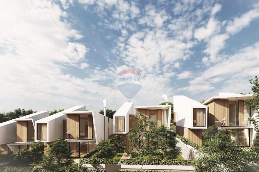 Villas for sale at Perla Gardens