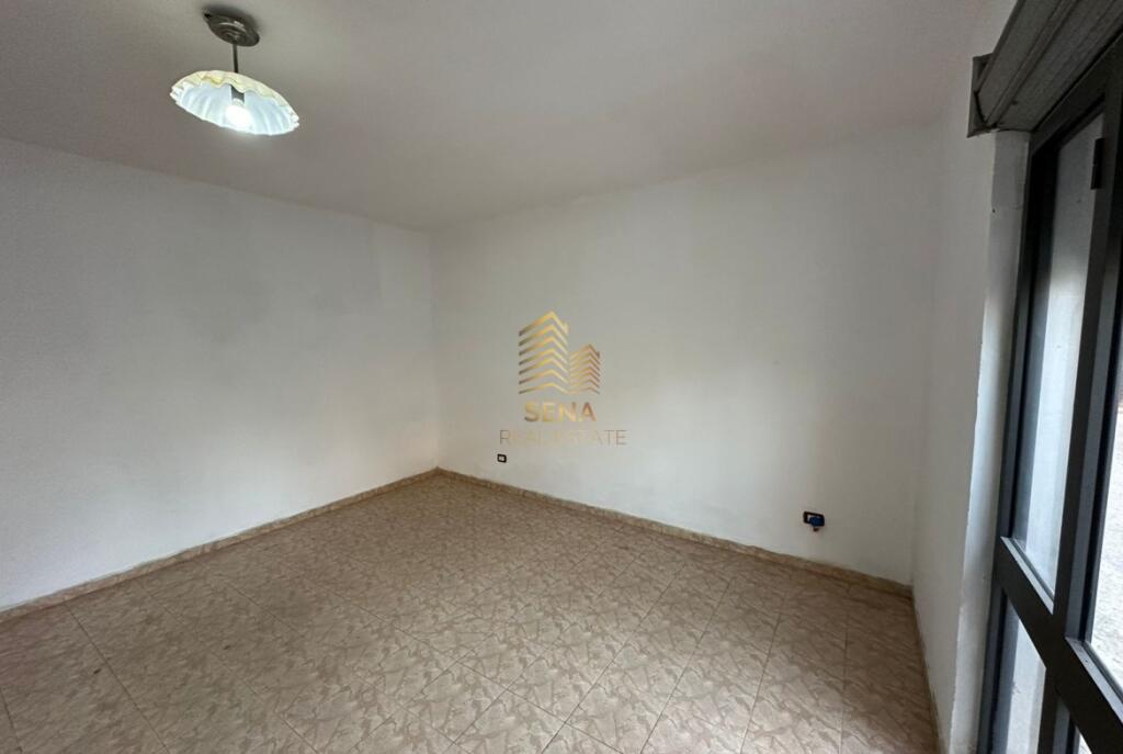 Affitto, Locale commerciale, Unaza e Re – vicino alla Fabbrica di Farina, 150 Euro/mese