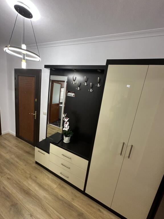 SHITET APARTAMENT 2+1 KOMBINAT 145.000 EURO