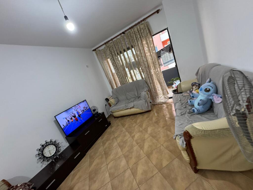 Shitet Apartament 1+1 ne Yzberisht