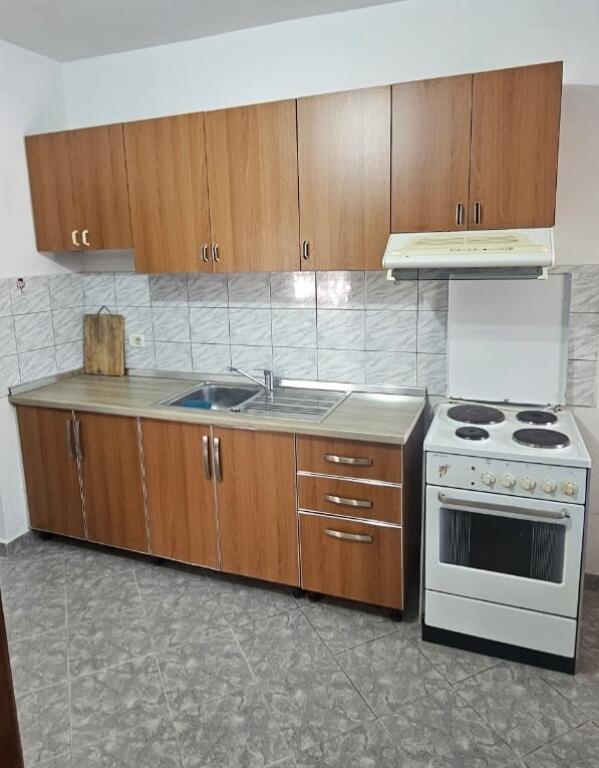 Appartamento 1+1+1 con Balcone in Affitto