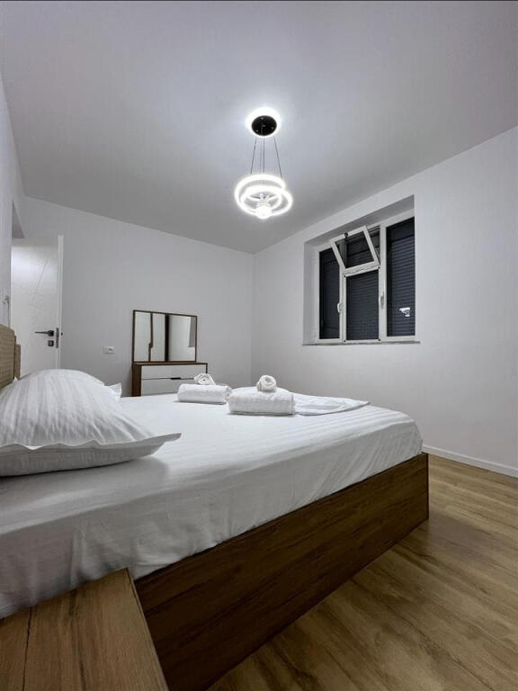 Apartament Me Qera 2+1 Tek 21 Dhjetori ( ID B221345) Tirane