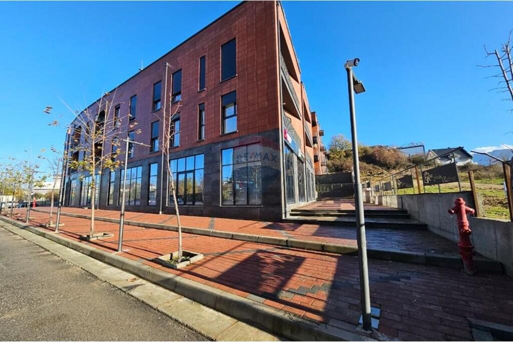 Shop / Office for sale in TEG