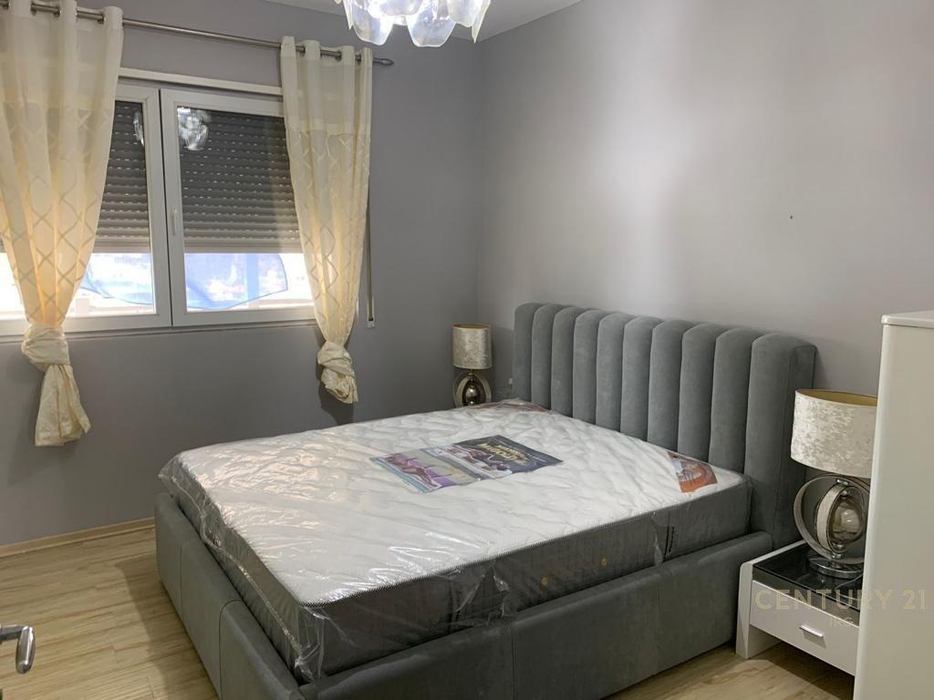 Apartment 1+1 for Rent – Myslym Shyr, Tirana