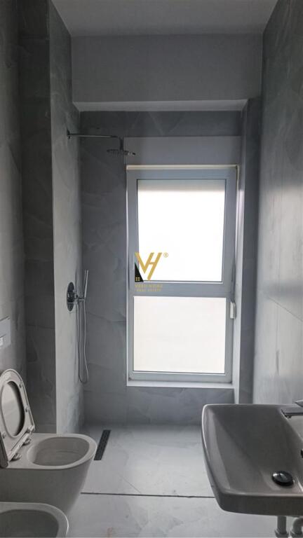 JEPET APARTAMENT 1+1+BLK ME QERA TE ALI DEMI, KOMP. KAIMI 500 EURO