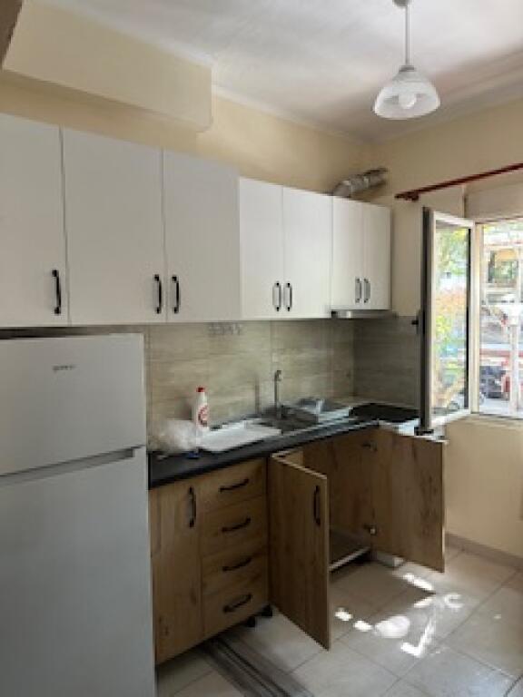 Monolocali in affitto in Via Ferit Xhajko a 350€