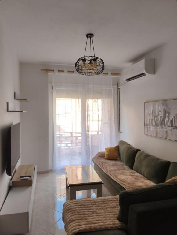 ‼️Jepet me qira 2+1 tek Golden Park 📍 ‼️
