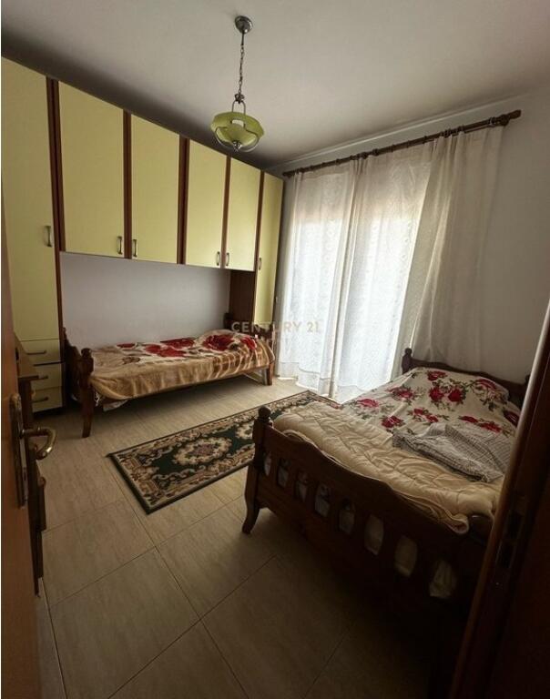 Appartamento in affitto, 1+1, vicino al centro di Tirana,
