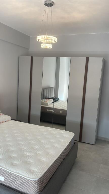 Affittasi appartamento 2+1+2 bagni a Xhamlliku