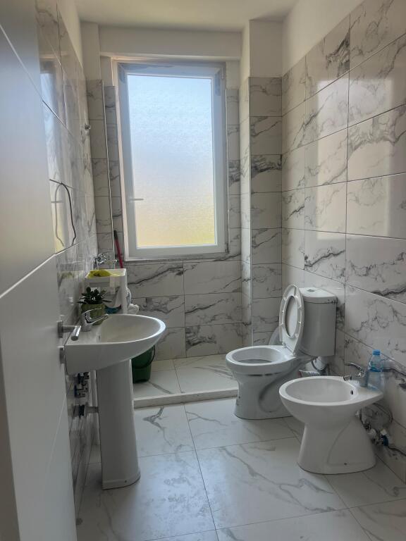 Apartament 1+1 per qira Astir