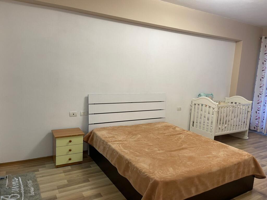 Apartament 2+1+2 me qera , Astir