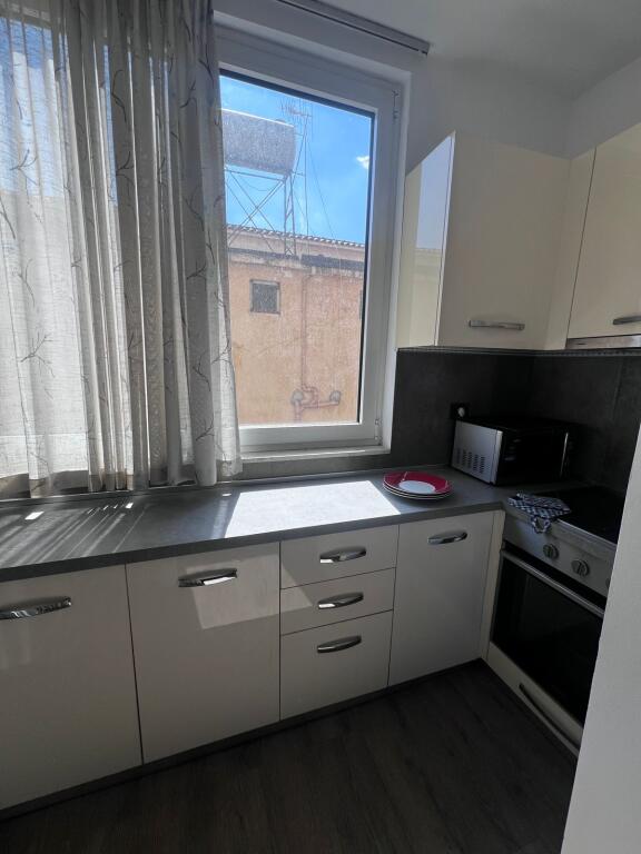 Shitet Apartament 2+1+bllk KESH , Vasil Shanto