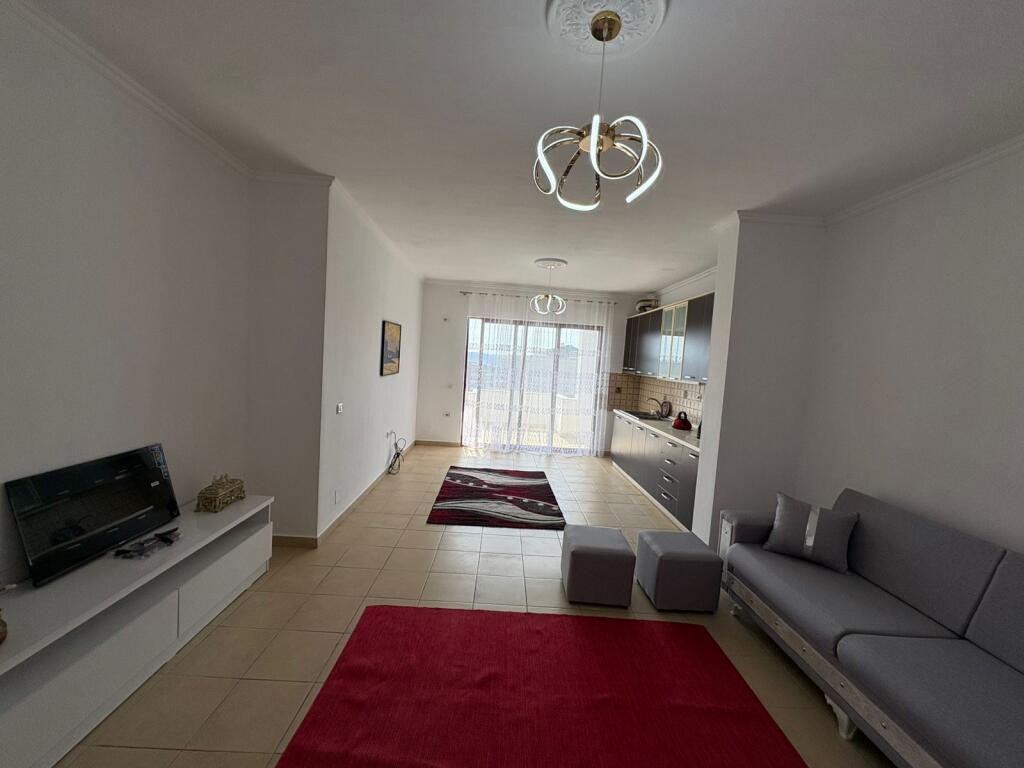 Fresk Shitet Apartament 2+1
