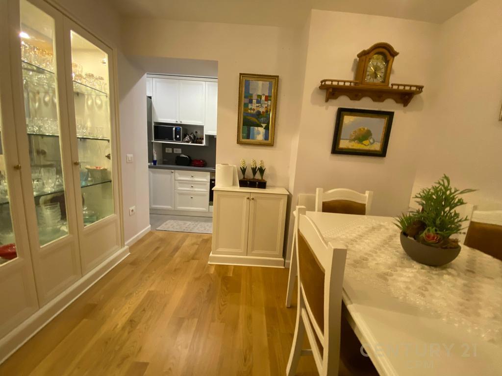 For Rent Apartment 2+1 – At the Intersection of 21 Dhjetori, Tirana