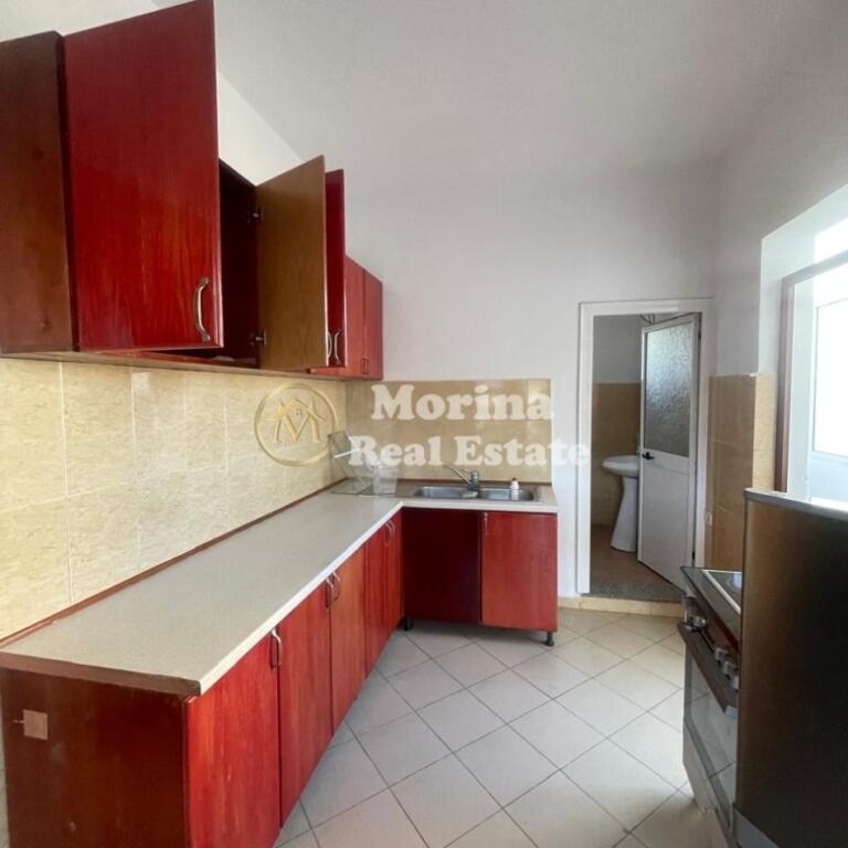 Rent Private Entrance 1+1, Institute, 230 Euro/month.