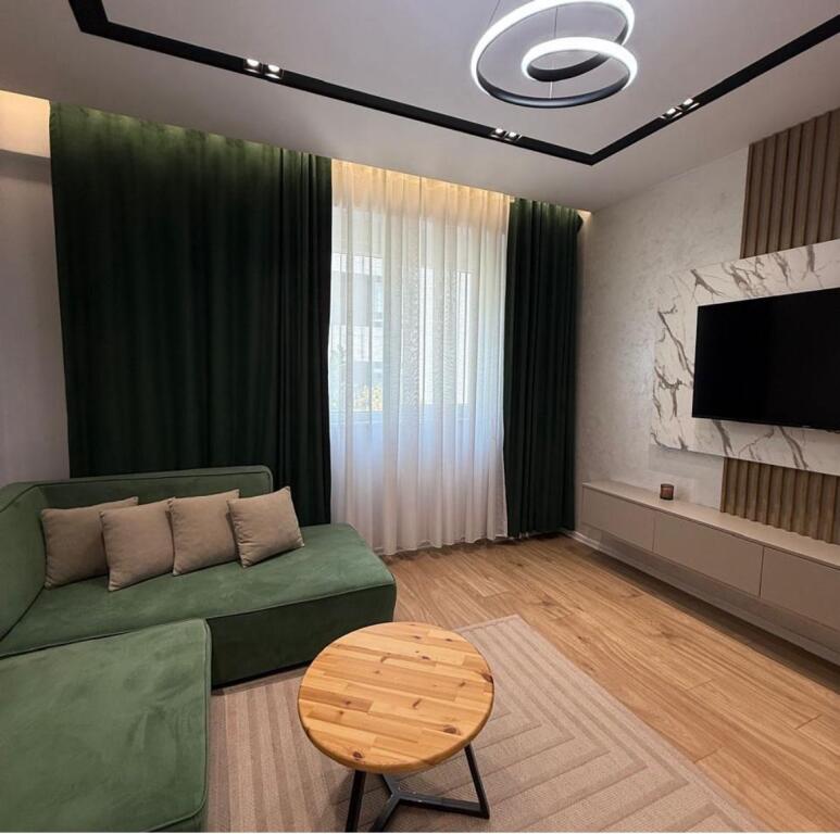 Jepet me qera Apartament 2+1 tek Liqeni i Thate + post parkimi