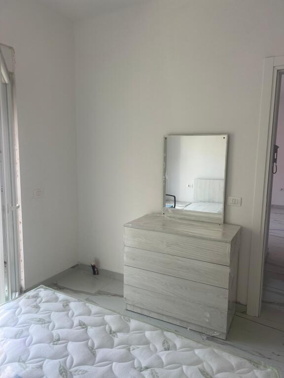 Apartament 1+1 per qira Astir