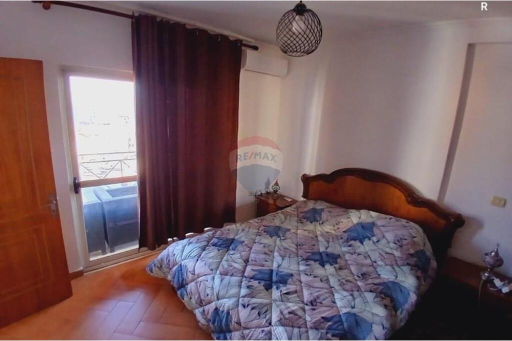 APARTMENT 2+1 FOR RENT IN THE CENTER BARRIKADAVE STREET !