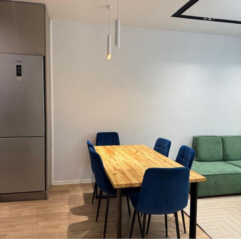 Jepet me qera Apartament 2+1 tek Liqeni i Thate + post parkimi