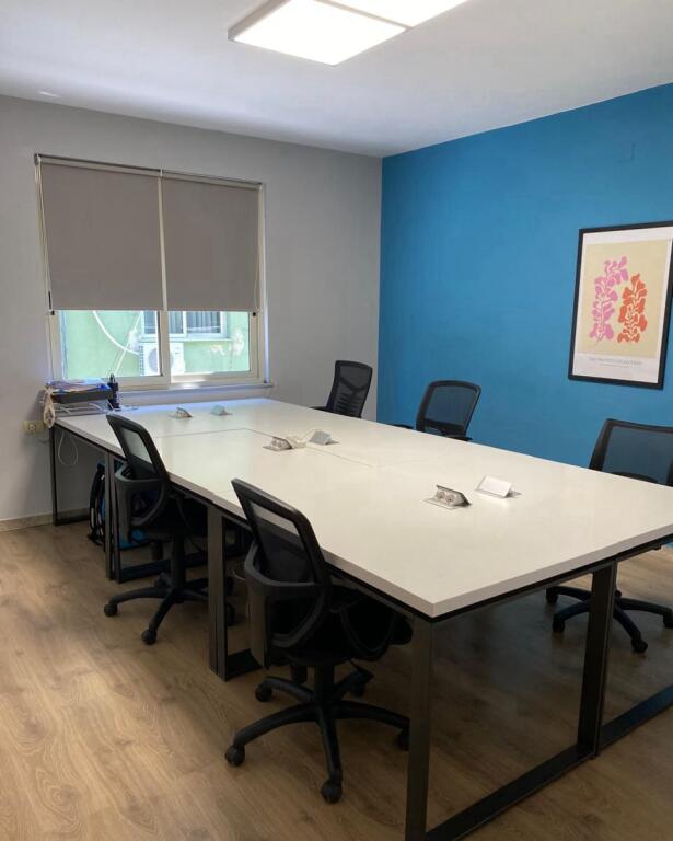 OFFICE FOR RENT 132 M2 BLOK 3,000 EURO