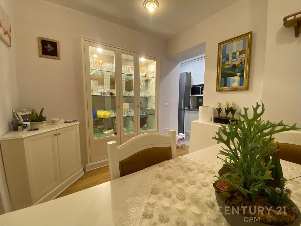 For Rent Apartment 2+1 – At the Intersection of 21 Dhjetori, Tirana