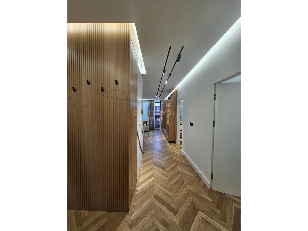PËR QIRA SUPER APARTAMENT 2+1+2 NË ASTIR !